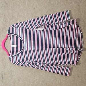 LuLaRoe Lynnae medium Long Sleeve T-shirt